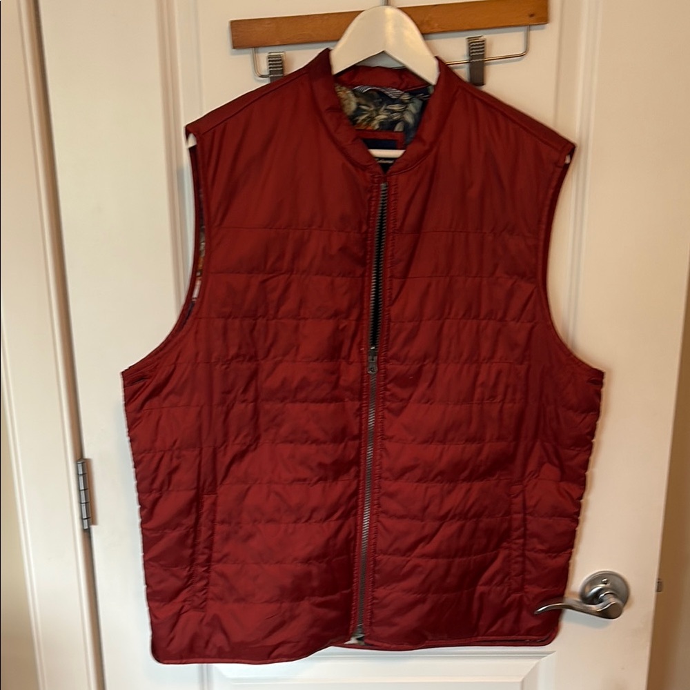 Tommy Bahama Red Quilted Vest Sleeveless Layering Essential